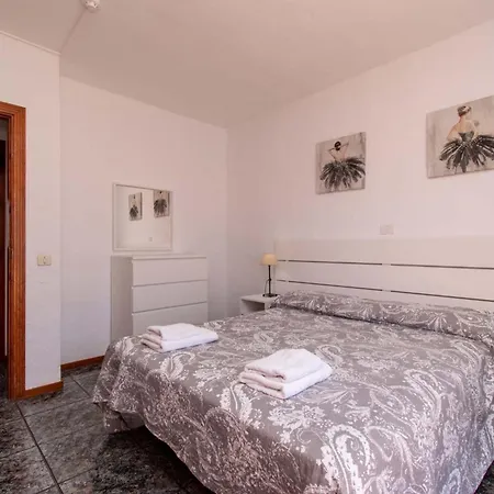 Apartment Floritas 18 - Two Bed Playa de las Americas (Tenerife)